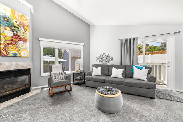 331 N Avon Street, Burbank CA: https://media.crmls.org/mediaz/64a10cce-0ccd-4eb4-b47a-5f562ece41cb.jpg
