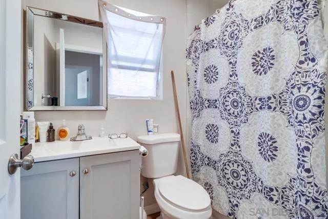 201 Treewood Street, San Diego CA: https://media.crmls.org/mediaz/64a12aca-02a6-4a02-ba03-7629a2f60228.jpg