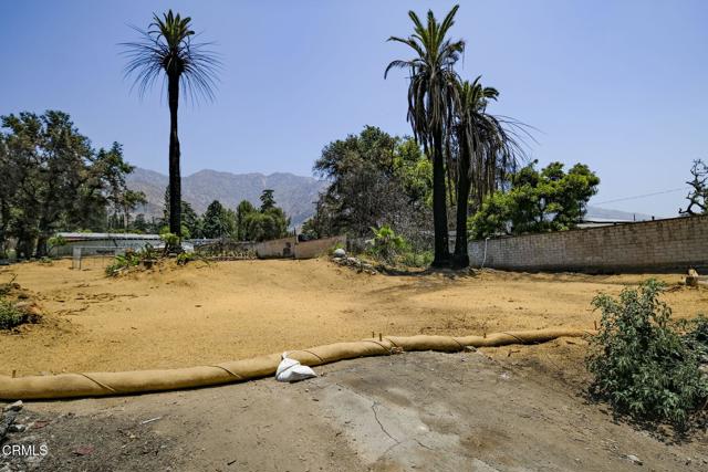 677 E Palm Street, Altadena CA: https://media.crmls.org/mediaz/64a18899-de02-4cae-84a2-27a2a49f3e64.jpg