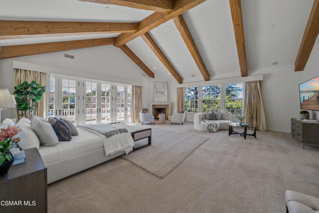 1464 Hidden Valley Road, Thousand Oaks CA: https://media.crmls.org/mediaz/64a1d2d2-35ae-4045-bec4-73feea2e8ff8.jpg