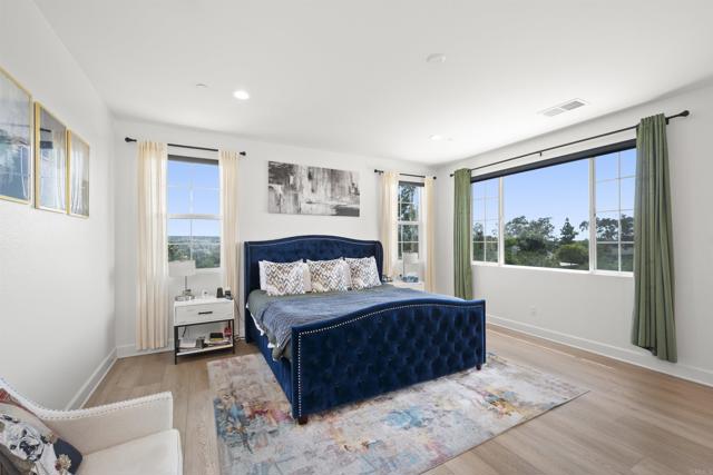 8304 The Grant Place, Bonita CA: https://media.crmls.org/mediaz/64a242e7-b3f9-4a43-a657-58917a5f9031.jpg