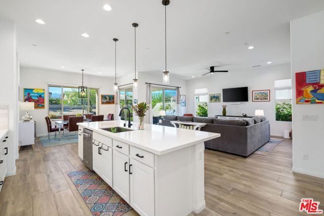 21 Chardonnay, Rancho Mirage CA: https://media.crmls.org/mediaz/64a26da2-cc64-40e5-b9ca-c4d2dff6b2de.jpg