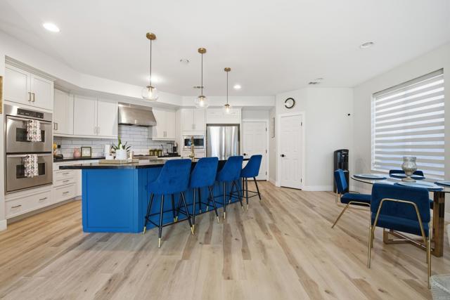 Detail Gallery Image 11 of 27 For 720 Crooked Path Pl, Chula Vista,  CA 91914 - 5 Beds | 3/1 Baths