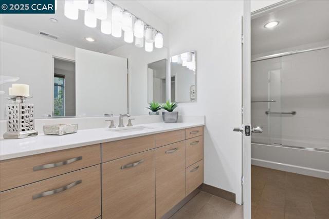 555 Ygnacio Valley Rd, Walnut Creek CA: https://media.crmls.org/mediaz/64a3a7bb-1667-408f-90a3-44827ac4369f.jpg