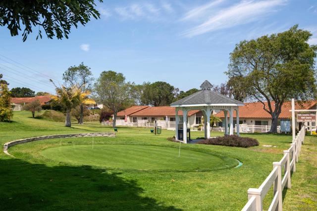 1829 Forestdale Dr, Encinitas CA: https://media.crmls.org/mediaz/64a47e85-eca1-4858-bcd8-e440de73ccc4.jpg