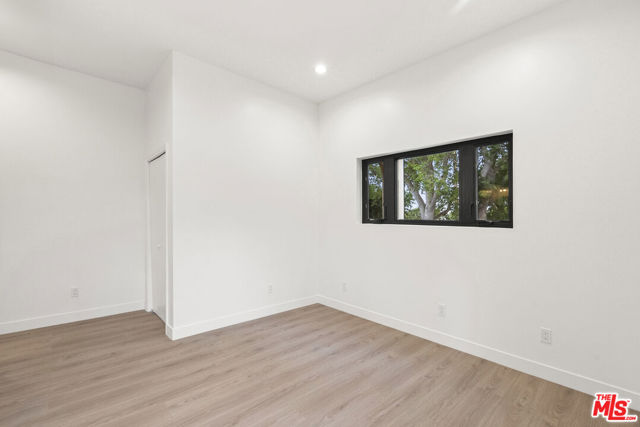8931 Hubbard Street, Culver City CA: https://media.crmls.org/mediaz/64a53a4f-06f4-4c2b-8928-a2693927e1db.jpg