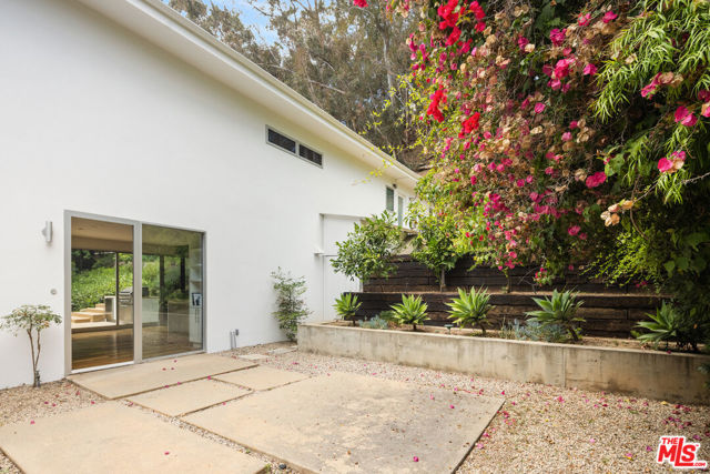 Drew Fenton | 731 Greentree Road Pacific Palisades CA | MLS: 6836540