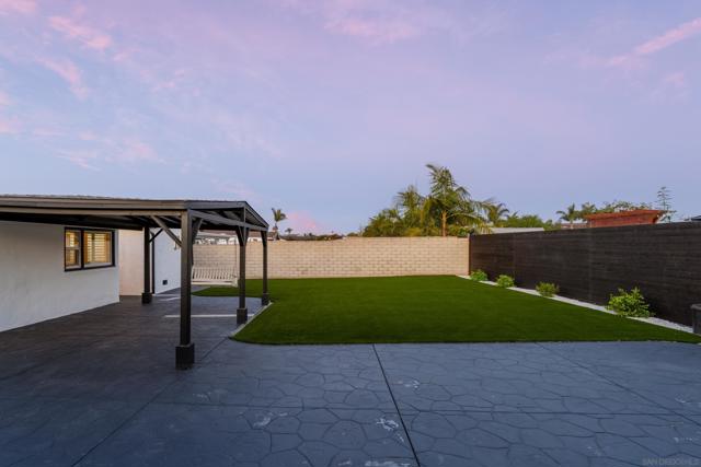 3375 Karok Avenue, San Diego CA: https://media.crmls.org/mediaz/64a62759-2cfd-4b7d-b29a-36c293c49de0.jpg