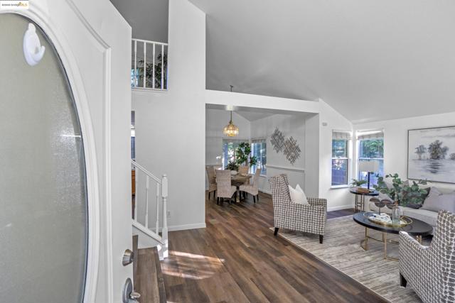 5014 Prairie Way, Antioch CA: https://media.crmls.org/mediaz/64a733bc-52ce-432d-8daf-219de60a4468.jpg