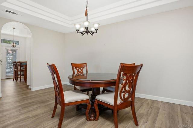 3325 Genoa Way, Oceanside CA: https://media.crmls.org/mediaz/64a7ead5-3f5e-4e1d-9a95-e33a773cec00.jpg