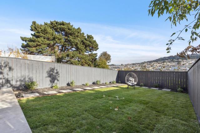 2629 San Jose Avenue, San Francisco CA: https://media.crmls.org/mediaz/64a7fd4a-07a0-498f-b4da-6506eda7d36d.jpg