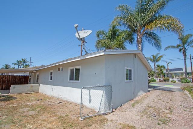 Detail Gallery Image 14 of 18 For 976 Olive Ave, Vista,  CA 92083 - 2 Beds | 1 Baths