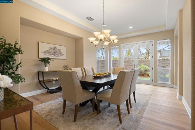 8702 Pasatiempo Circle, Roseville CA: https://media.crmls.org/mediaz/64a902f2-6d7f-4171-aaeb-5077c14fde19.jpg