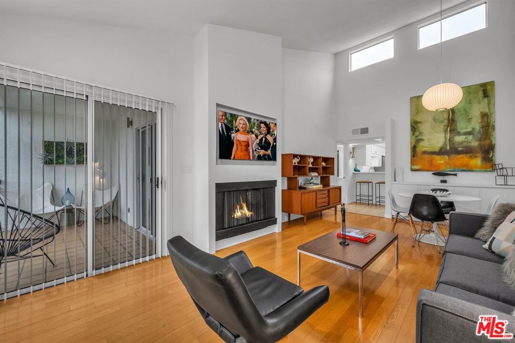 943 12th Street #7