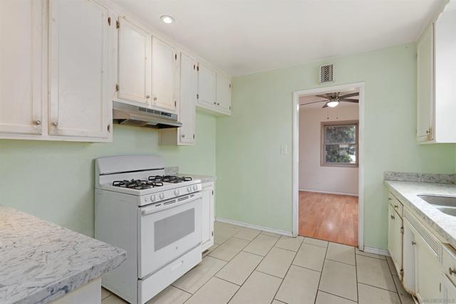 4352 Athens St, San Diego CA: https://media.crmls.org/mediaz/64a94a9d-e3fc-4fa1-bd6d-dc94ffdc1f55.jpg