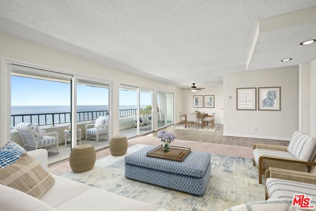 Open concept living room w/ vi