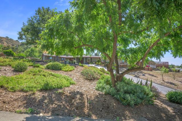 15946 Camino Vista Way, San Jose CA: https://media.crmls.org/mediaz/64ab27d7-3e6c-4db0-a832-b8acc5dcbad0.jpg