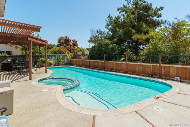 13862 DAVENPORT AVENUE, San Diego CA: https://media.crmls.org/mediaz/64ac9ec7-60eb-4dd9-acdc-81e1517cc86e.jpg