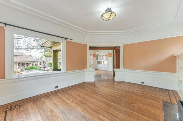 5150 Coronado Avenue, Oakland CA: https://media.crmls.org/mediaz/64ad89f7-c743-438d-8df5-e360d195b9eb.jpg