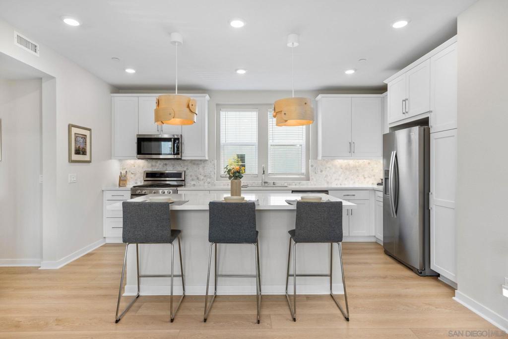 10443 Newbliss Way - photo 8