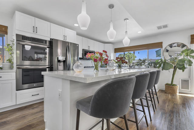 39 Country Club Drive, Palm Desert CA: https://media.crmls.org/mediaz/64aefc93-1358-41b4-a43d-dd1a6f68bb4e.jpg