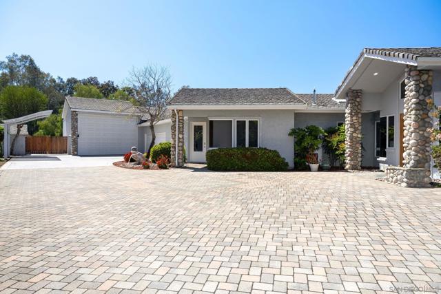 16334 Woodson View Rd, Poway CA: https://media.crmls.org/mediaz/64af6923-699f-44f2-a3f1-666929b5b600.jpg