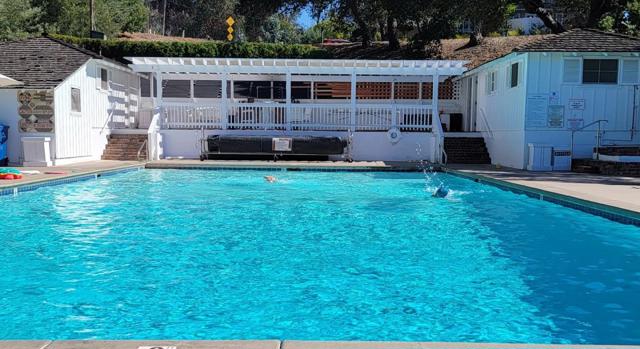 40 S Circle Drive, Santa Cruz CA: https://media.crmls.org/mediaz/64afbea2-63a3-4631-9625-47ce9bf9b339.jpg