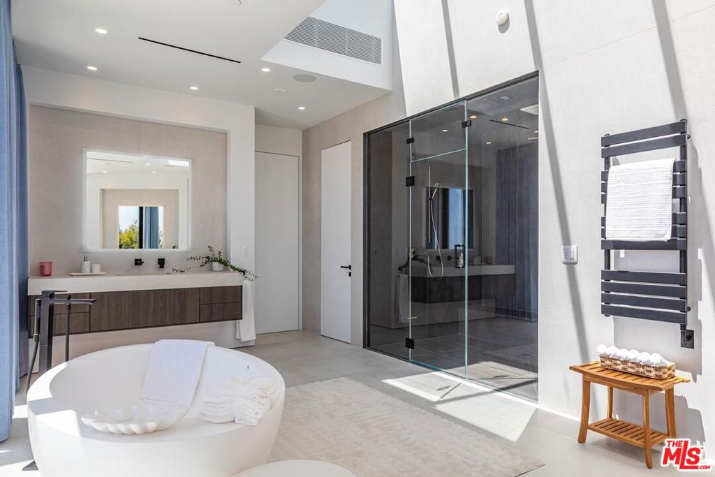 MLS #26872133 image #22