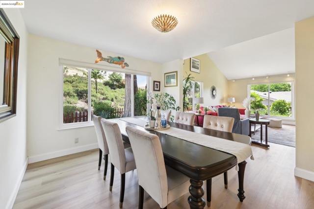 2353 Benham Ct, Walnut Creek CA: https://media.crmls.org/mediaz/64b264b6-08c5-439b-bb01-3fe12f54a4ea.jpg