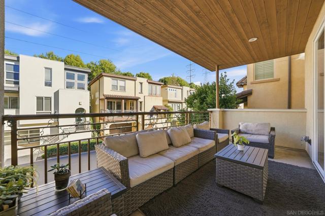 8337 Summit way, San Diego CA: https://media.crmls.org/mediaz/64b2d839-ec58-4e8a-84aa-fa80dba357f7.jpg