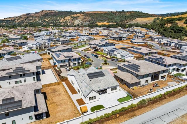 18312 Corte Simon, Morgan Hill CA: https://media.crmls.org/mediaz/64b2f26c-cec0-4a0e-83ac-c3c0d7a4d5b3.jpg