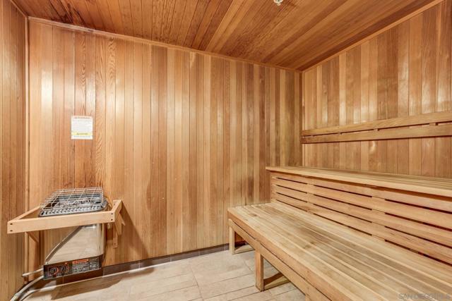1262 Kettner Blvd, San Diego CA: https://media.crmls.org/mediaz/64b330c4-1d03-4ffe-abe7-00f74c957ace.jpg