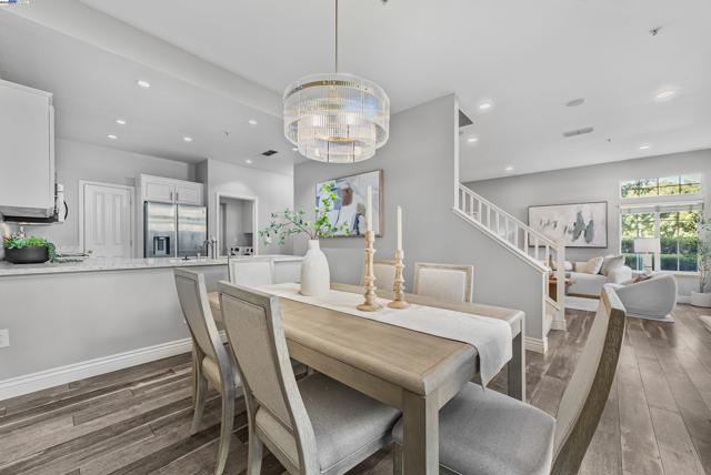 4165 Cortina Ct, Pleasanton CA: https://media.crmls.org/mediaz/64b3736b-f1c4-48b3-86f2-4a2f3d091dbb.jpg
