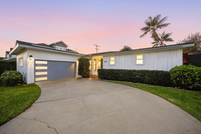 660 Cabrillo Ave, Coronado CA: https://media.crmls.org/mediaz/64b452a9-824d-4ddf-a2cf-330adf4e070f.jpg