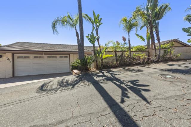 2839 Lakemont Drive, Fallbrook CA: https://media.crmls.org/mediaz/64b48fd1-47bb-4054-a9f8-55cf48648dd5.jpg