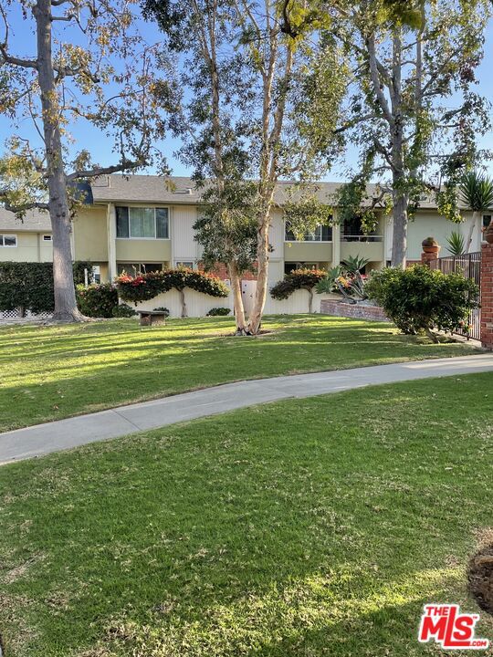 5215 Sepulveda Boulevard, 9B photo 4