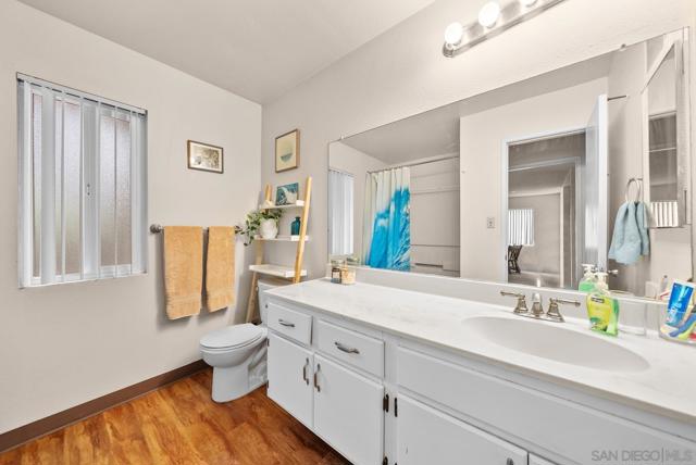 Image 15 of 25 For 7565 Charmant Dr  503