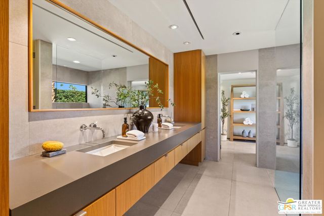 599 N Tercero Circle, Palm Springs, CA 92262