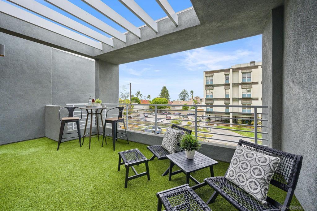 307 Upas St - photo 16