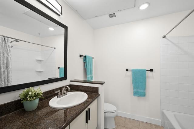 1551 4Th Avenue, San Diego CA: https://media.crmls.org/mediaz/64b67c29-a929-43d6-8b12-f4cbce4b1834.jpg