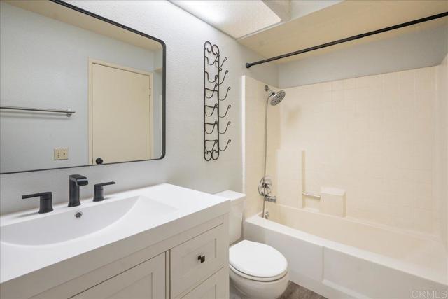 Detail Gallery Image 14 of 23 For 9829 Caspi Gardens Dr #6,  Santee,  CA 92071 - 2 Beds | 1 Baths
