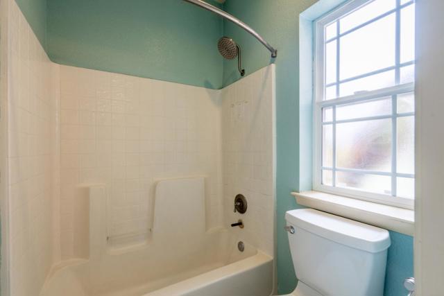 10233 Reese Circle, Salinas CA: https://media.crmls.org/mediaz/64b70efc-9690-446d-8315-ba13c00d1e4c.jpg