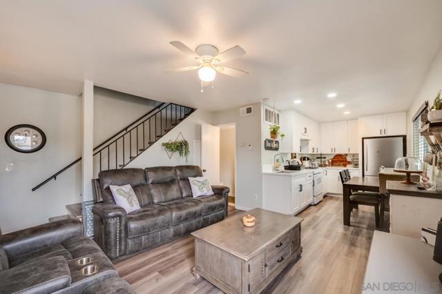 8713 15 Central Way, Spring Valley CA: https://media.crmls.org/mediaz/64b76a28-4b2b-4255-bb3a-8caa082e3808.jpg