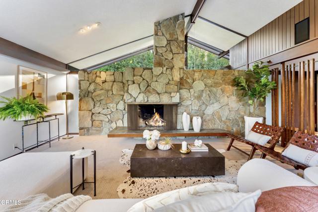 Detail Gallery Image 9 of 67 For 1345 Carnarvon Dr, Pasadena,  CA 91103 - 2 Beds | 2 Baths