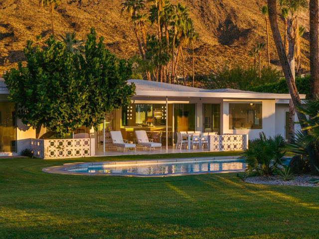 2622 S Calle Palo Fierro, Palm Springs, CA 92264
