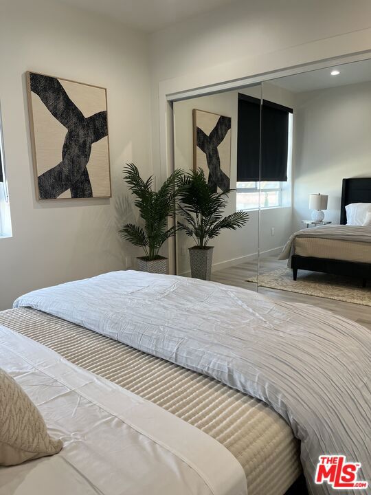 124 S Croft Avenue, Los Angeles CA: https://media.crmls.org/mediaz/64b850cb-d99a-496f-9f00-b9523af59b7d.jpg