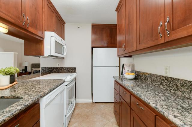 Image 11 of 26 For 7508 Parkway Dr 102