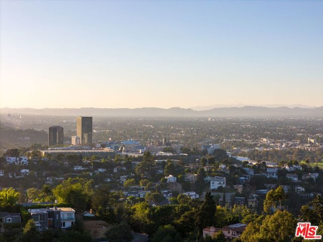 3527 Wonder View Drive, Los Angeles, California 90068, 6 Bedrooms Bedrooms, ,2 BathroomsBathrooms,Single Family Residence,For Sale,Wonder View,24455227