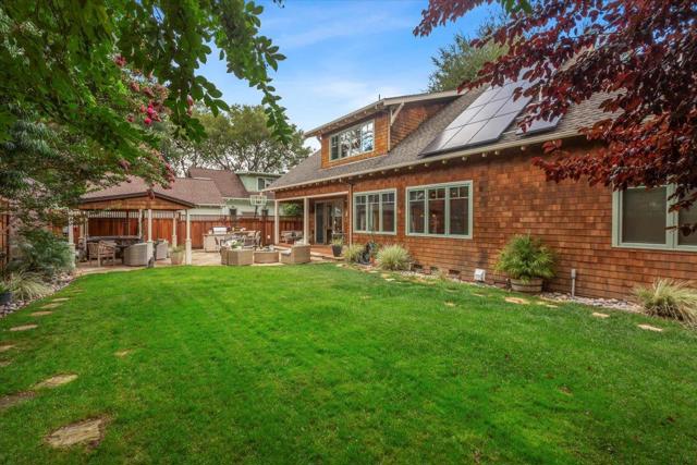 142 New York Avenue, Los Gatos CA: https://media.crmls.org/mediaz/64ba1bb6-3929-4d29-988c-4dff30a1e90f.jpg