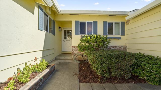 940 Kennard Way, Sunnyvale CA: https://media.crmls.org/mediaz/64ba75d6-b802-4214-95e2-7503b648ddd3.jpg